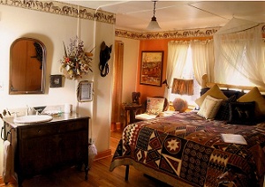 Bedroom-Bears-Inn Can’t Do Better Than the Bears Inn B&B In Evergreen 5