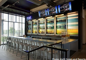 Wxyz Bar Aloft in Aurora: A Unique Experience 4