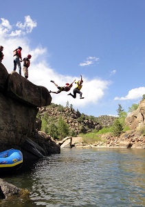 Diving In River buffalo joe rafting